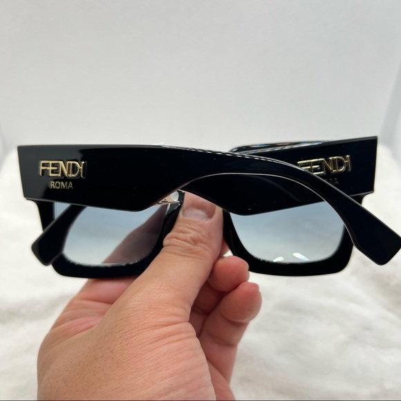 Fendi Sunglasses, New Authentic Black Square Unisex - Picture 4 of 6